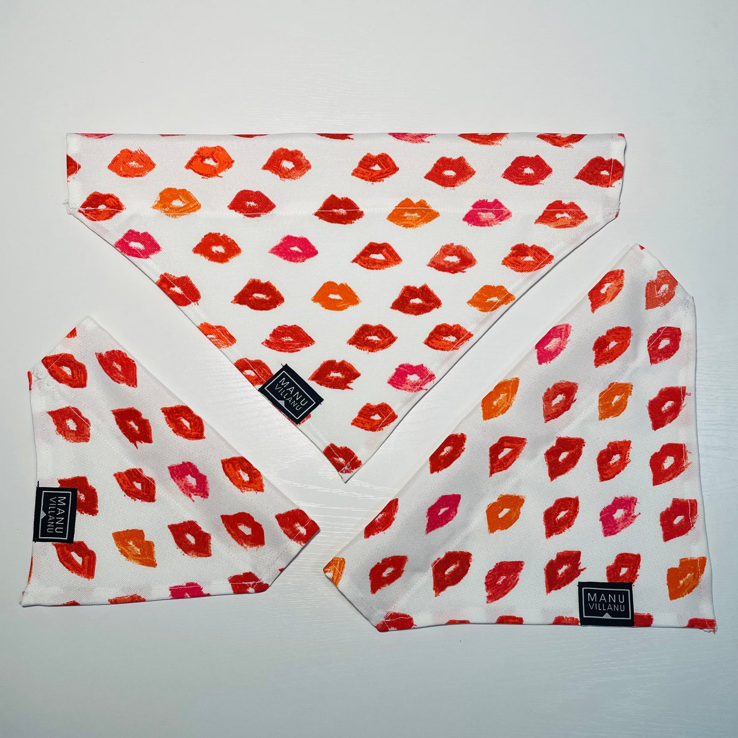 Lips Dog Bandana - Over the Collar