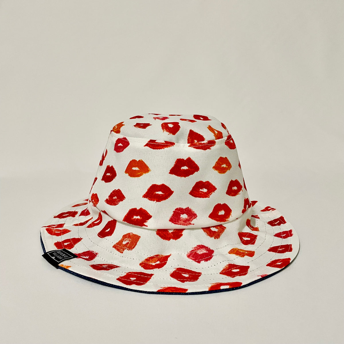 Lips / Denim Reversible Bucket Hat